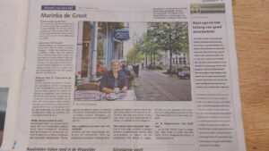 Krantenartikeltje - Hemd van mijn lijf KLEIN Krantenartikeltje - Hemd van mijn lijf KLEIN