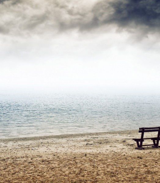 Ruimte. Verte. Bankje aan zee. Traan en een Lach.